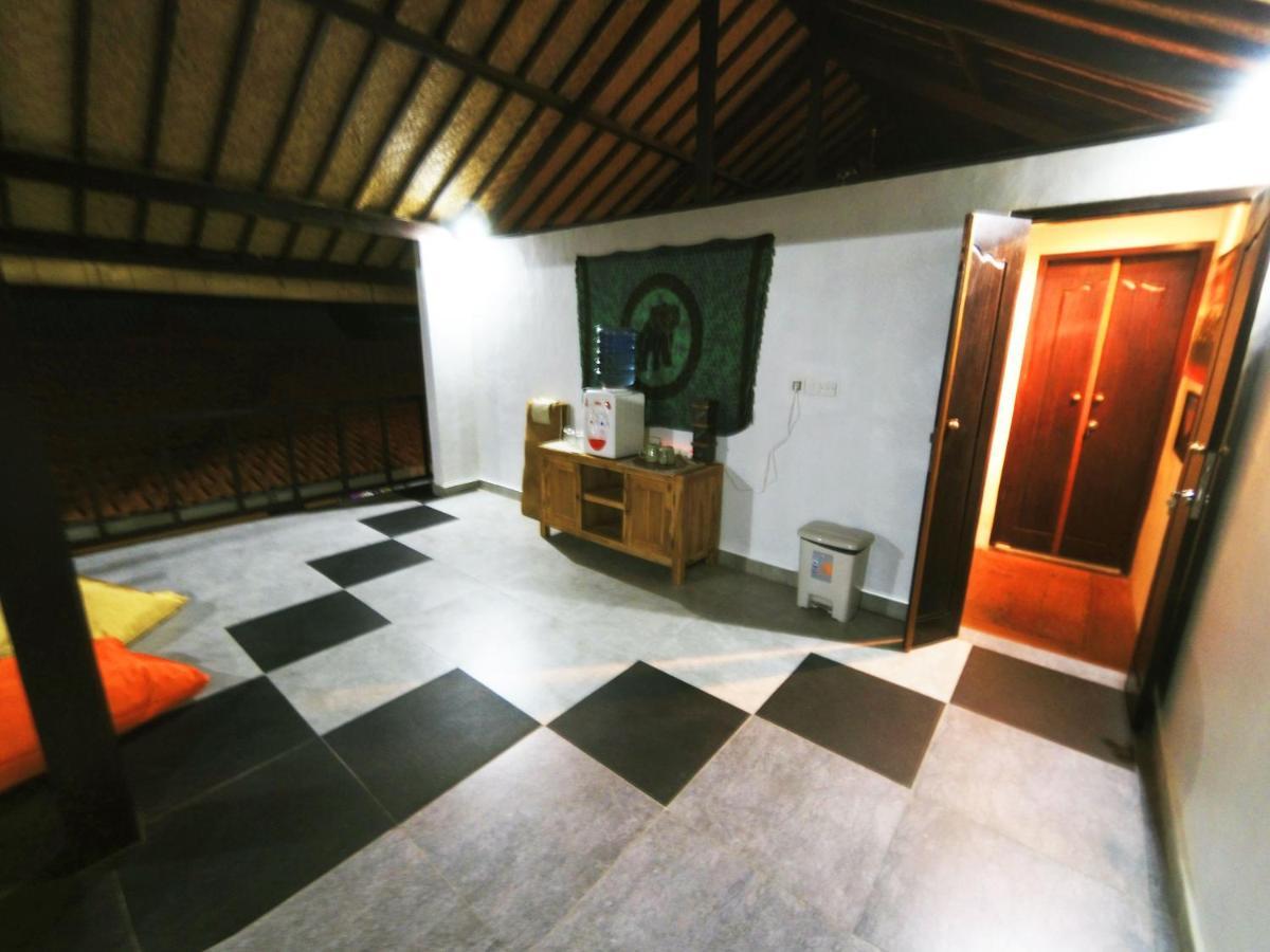 Capung Guesthouse Jimbaran Extérieur photo